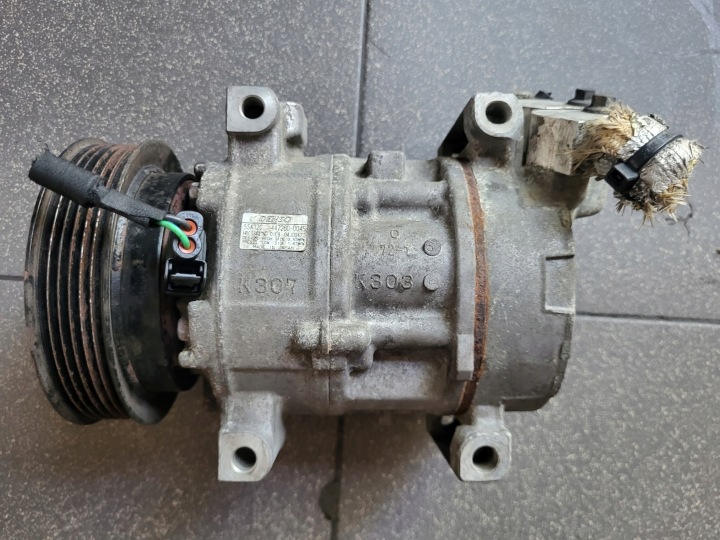 compressor of the air conditioning 447260-0045 ASTON MARTIN DB9 6.0 V12