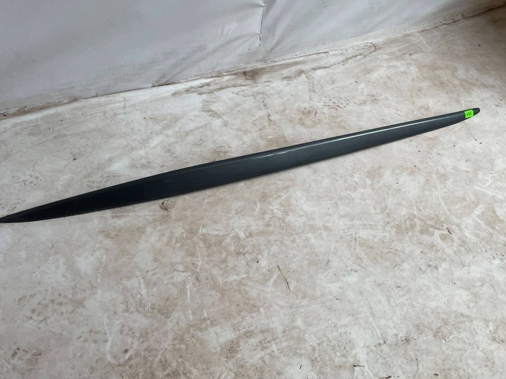 prag prednji desna strana CUPRA LEON 5FA853852 @M