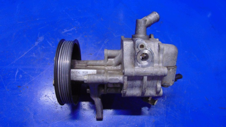 servo pump 3.0D BI-TURBO N57 BMW F10 F11 10-17 year