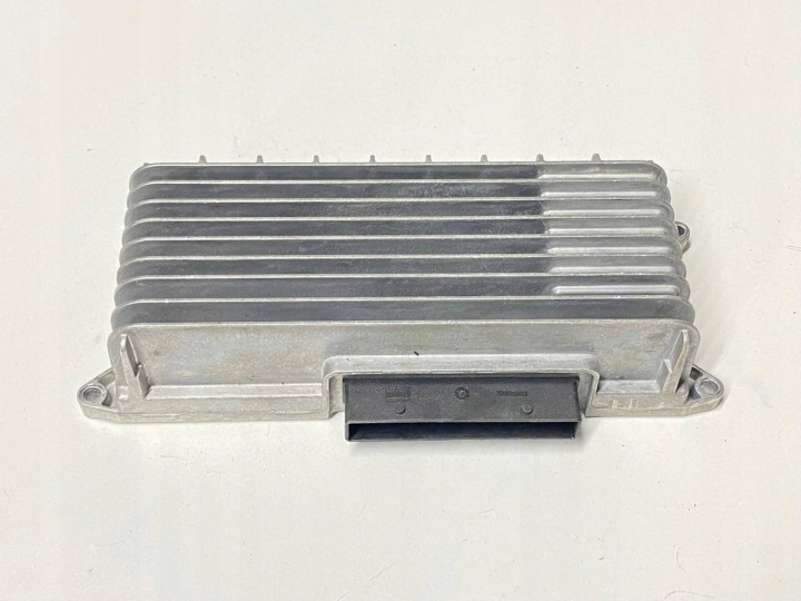 erösítö radia Audi A4 B8 2010 8T0035223AH