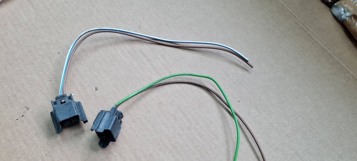 A5 8T Connector Contact KOSTKA WTYCZKI des Nebelscheinwerfers 2X 3D0941165A A4 B8 Q5 A6 C7