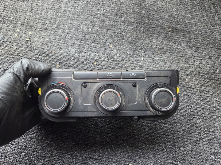 VW T5 LIFT T6 Panneau contrôle Climatisateur air conditionné Bouches buses Avant 7E5907047AL