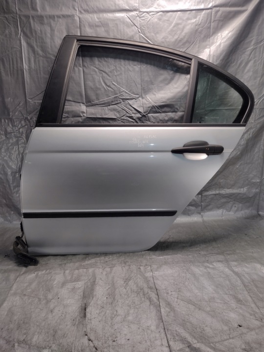Tür links hinten BMW E46 Sedan k: Titansilber Metalic 354