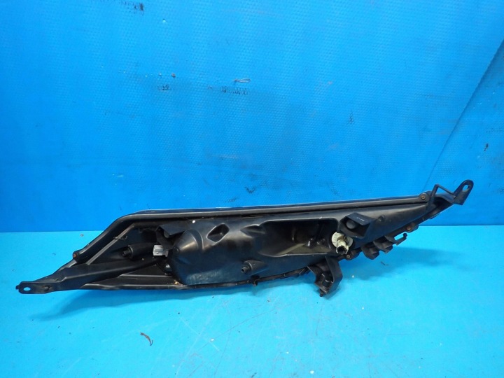 LAMPA LEADER NISSAN JUKE ÉS F15 7