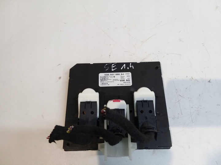 SKODA OCRTAVIA III Module Unité de contrôle KOMFORTU 5Q0937086AJ 12R