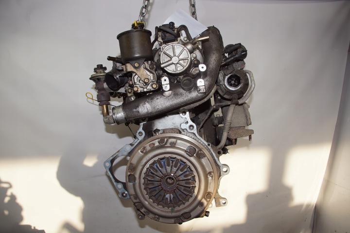 engine pillar MAZDA 323F
