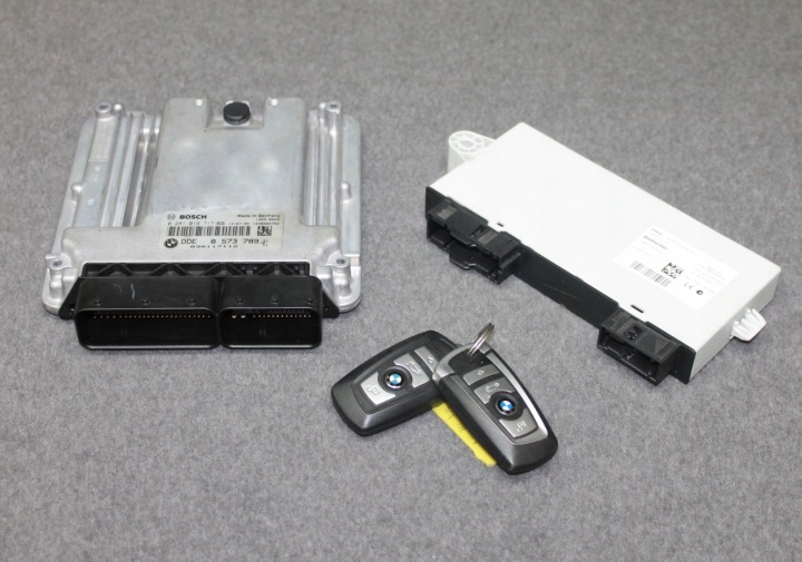 BMW F10 F07 - 258KM 3.0D N57D30A Bedienteil DES MOTORS DDE CAS4 Schlüssel ZESTAW