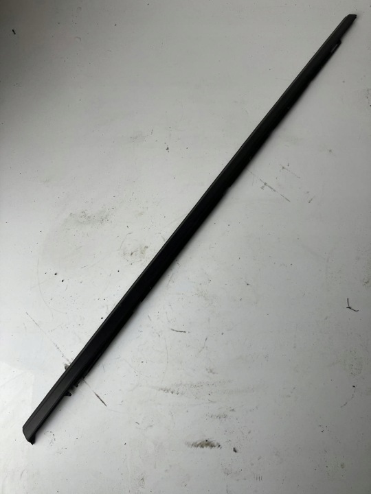 moulding dust door left rear part PEUGEOT 308 T9 SW KOMBI 9800407077