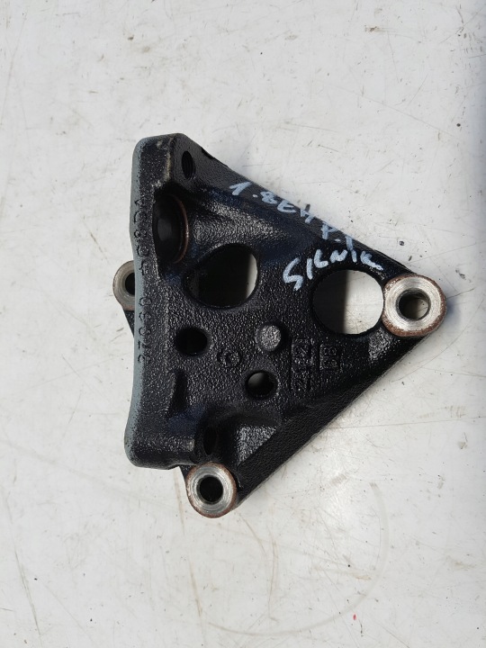 TOYOTA COROLLA E21 engine mount 37060-08DA