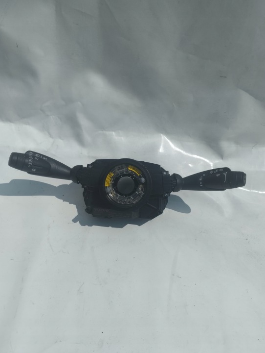 VOLVO XC40 ring switch control