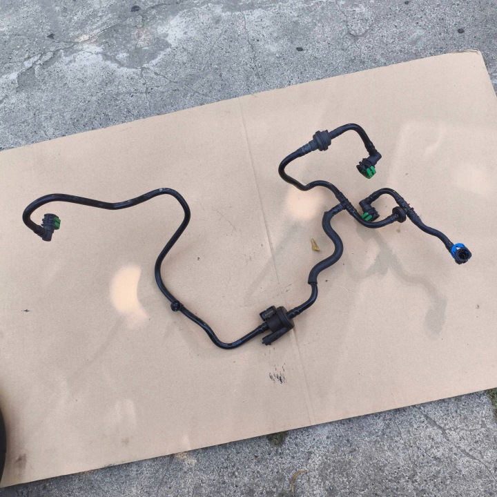 Schlauch magistrala Einspritzdüse des Kraftstoffsbehälters Ford Fiesta MK7 LIFT 1.0 2014
