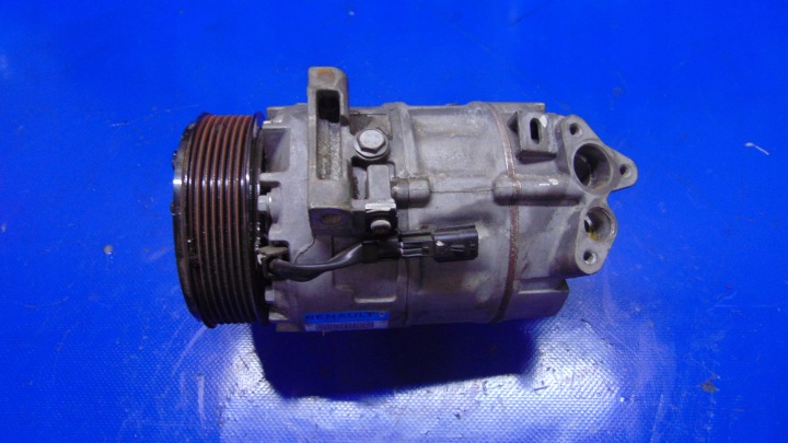 compressor of the air conditioning 2.0DCI FIAT TALENTO RENAULT TRAFIC III LIFT VIVARO