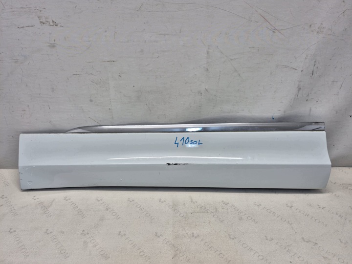 VW TIGUAN II 5NA R-LINE moulding door left front front 5NA854939M