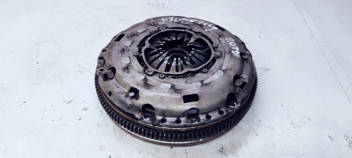 KUPPLUNG DRUCKPLATTE REIFEN RAD DWUMAS AUDI VW 2.0 TDI 03L105266J