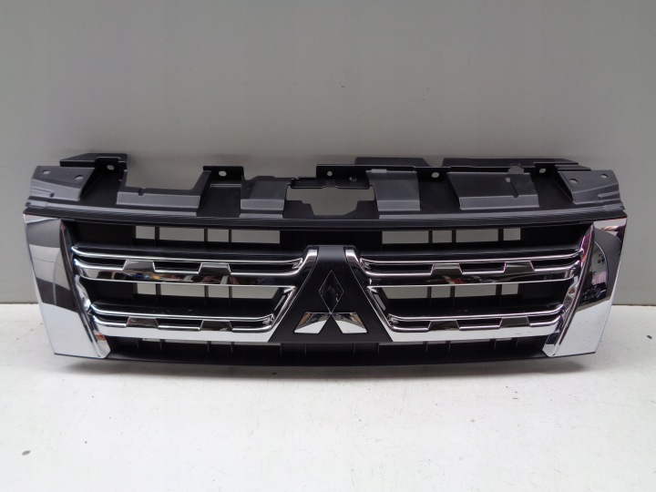 NO-WA-- maska MITSUBISHI PAJERO IV 11- LIFT