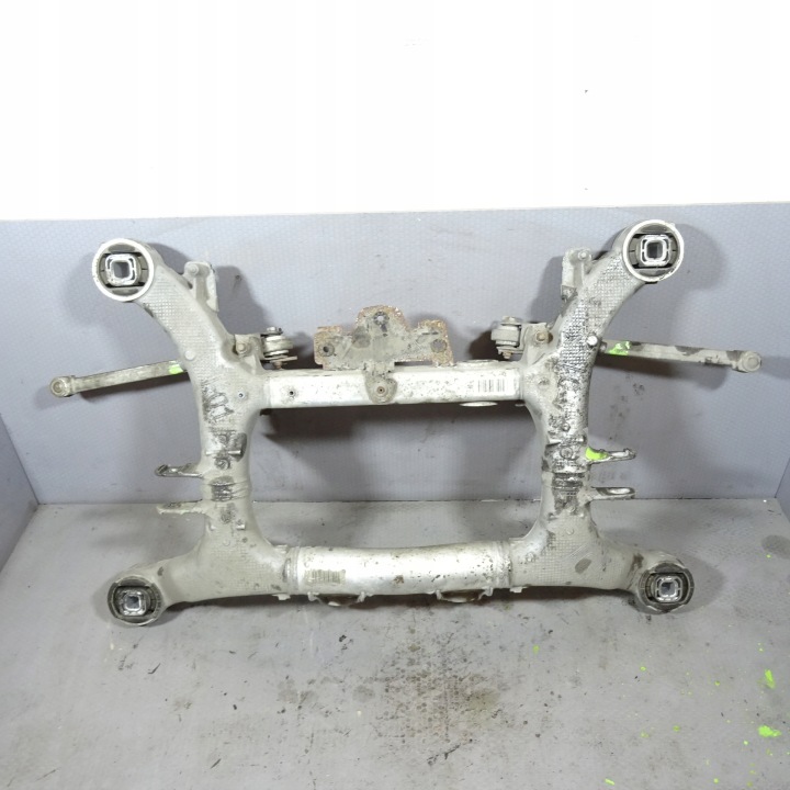 BMW 7 F01 F02 4.4 V8 achse hinten träger Achsträger 6775888