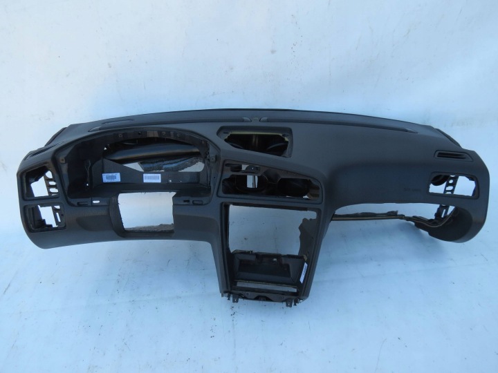 palubna doska VOLVO XC70 II CROSS AWD 2.4D 185KM 2000-2007r 39873728