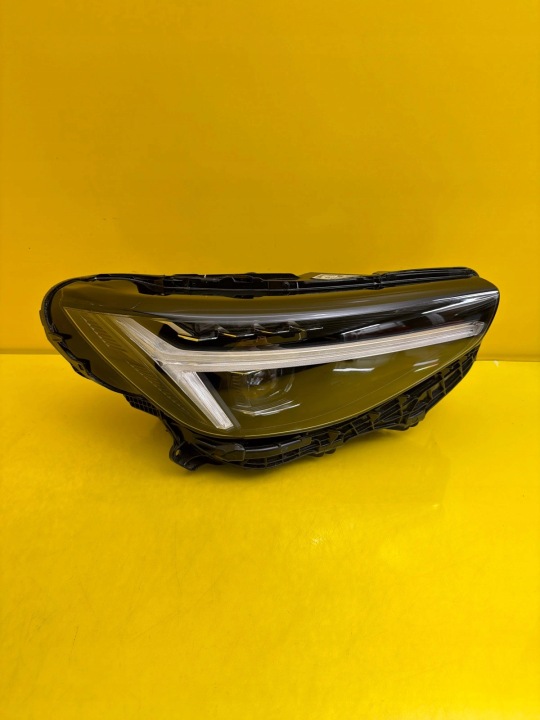 feu droit avant Volvo XC40 Lift Full Led 32133832 Option LED