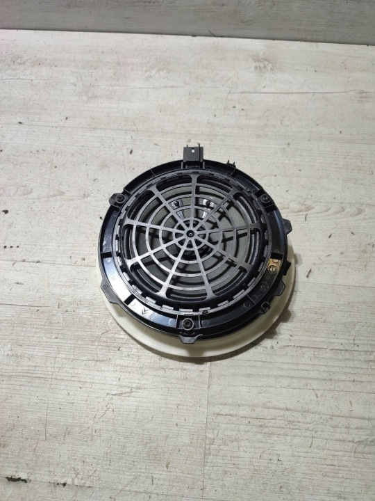 Peugeot 308 2019 front side right speaker door przednich