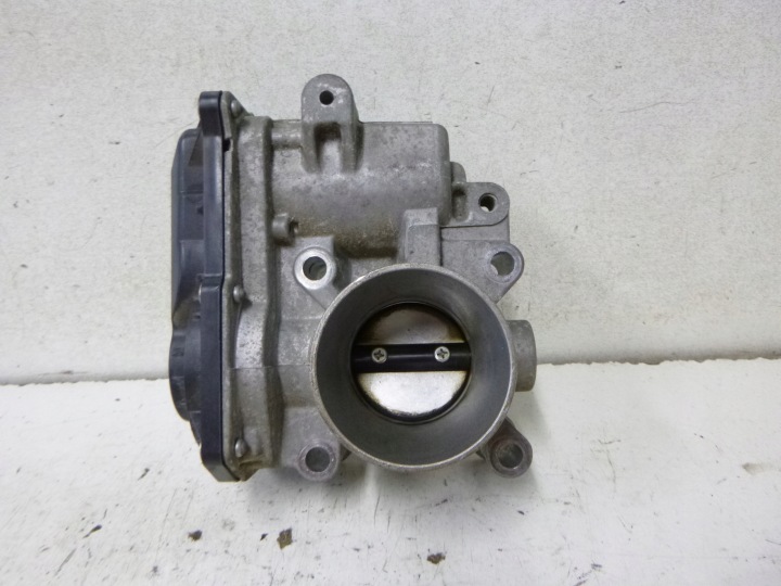 Valvola a farfalla Renault Clio III 1.2 8200568712C 2005-2009 TWINGO DACIA