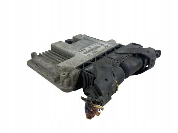 OPEL VECTRA C 1.9 CDTI bedienteil des motors 55189631