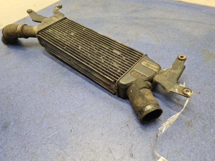 MITSUBISHI OUTLANDER II 2.2 DID INTERCOOLER 4HK, 4HN 5