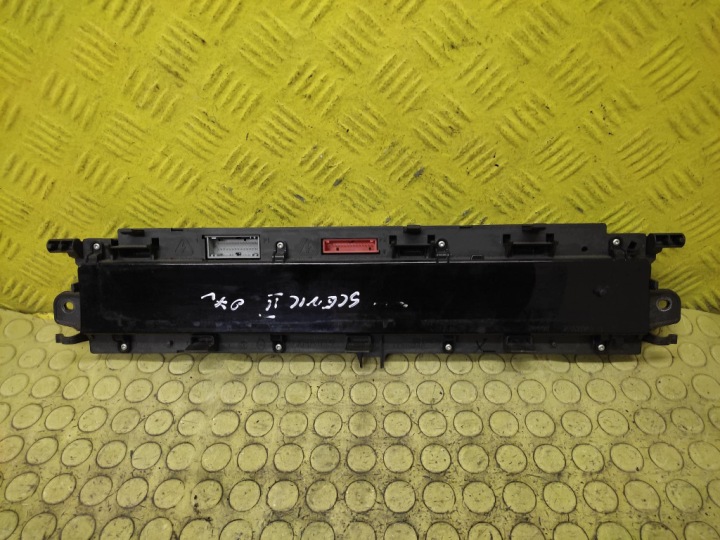 RENAULT SCENIC II quadro strumenti TACHIMETRO contagiri 8200704463A
