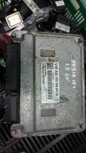 computer 03D906023M SKODA FABIA II 1.2