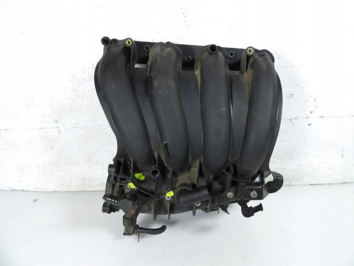 BMW 1 E87 1.6B intake manifold 7518751