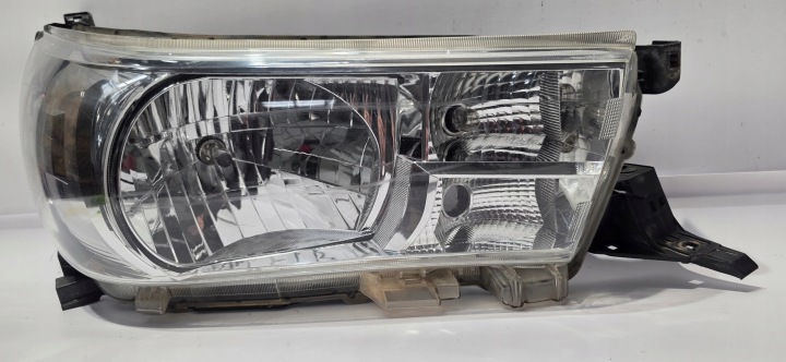 light right front TOYOTA HILUX VIII 15-20 original EUROPA