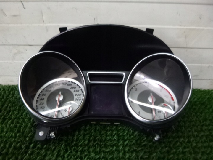 MERCEDES CLA W117 2.2 CDI Instruments tachymètre compte tours Horloge montre tableau bord EUROPA OE