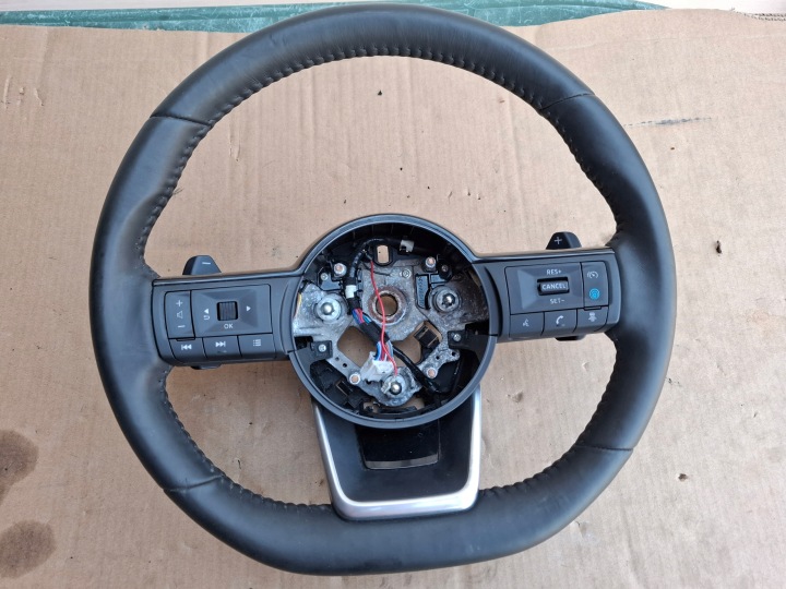NISSAN QASHQAI 3 III J12 25r volant s radením MULTIFUNKCYJNA