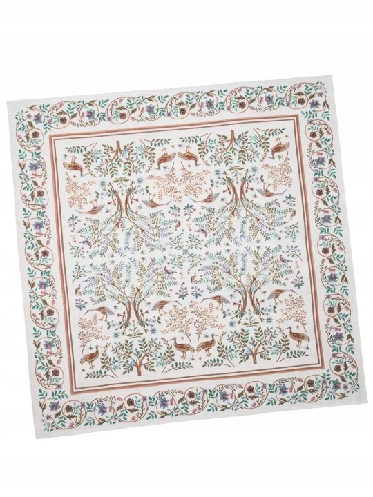 Gobelínový ubrus 100 x 100 cm – elegantní vzor s rostlinným a zvířecím motivem