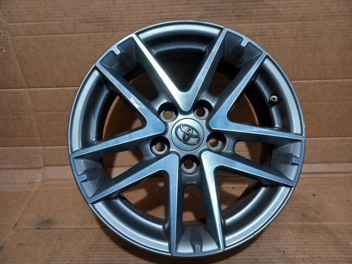 felni alu TOYOTA VERSO 16 CALI 6.5Jx16 ET39 5x114.3 42611-YY520 OE