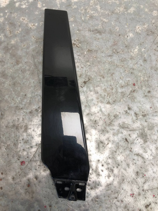 lišta kryt sloupku pravá AUDI A3 8P 5d LIFT 8P4853290A