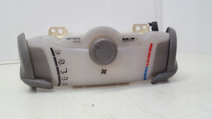 Panel air conditioning devices Citroen C1 1,0