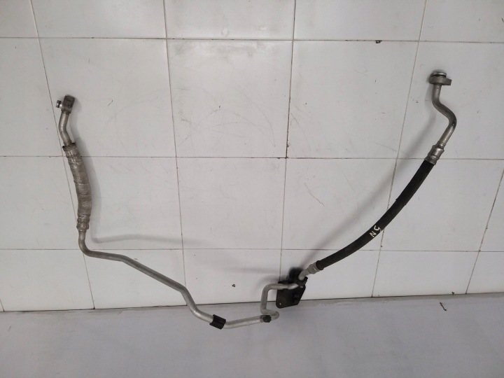 VW TIGUAN canalisation tuyau flexible tuyaux/tubes déshumidificateur d'air conditionné 2.0 TDI 07-16R 5N0820743D