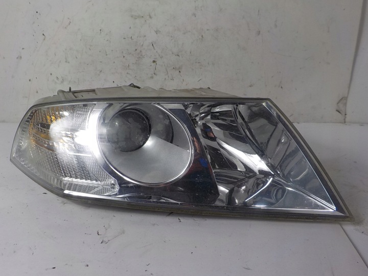 SKODA OCTAVIA II Licht rechts vorne vorne UK