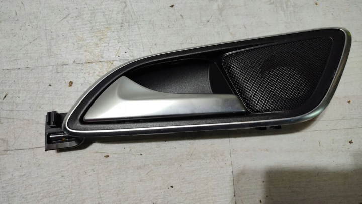 Mercedes-Benz A W176 2017 Arrière Bouche buse Gauche Poignée Interne