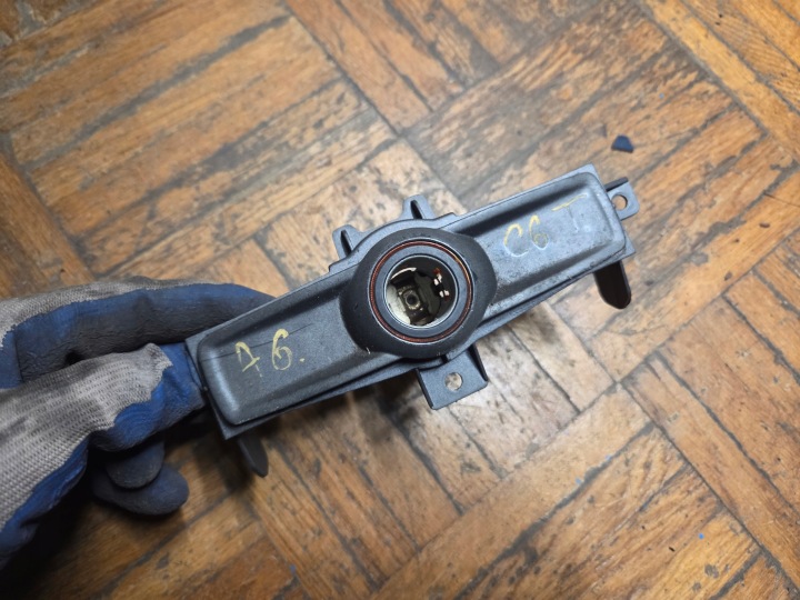 Adaptateur ZAPALNICZKI AUDI A6 C6 A6C6 Gris 4F0863351E
