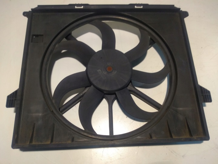 lüfter kühlergebläse MERCEDES ML W164 GL X164 W251 3.0 CDI