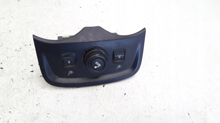 levers grzania seats para CM5T19K314AA Ford Focus MK3