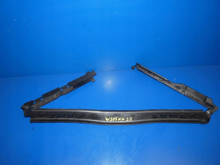 MERCEDES C KLASA W205 air duct air line intake frame radiator