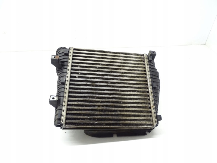 Radiatore / Raffreddatore radiatore intercooler VW TOUAREG II 7P 7L0117340