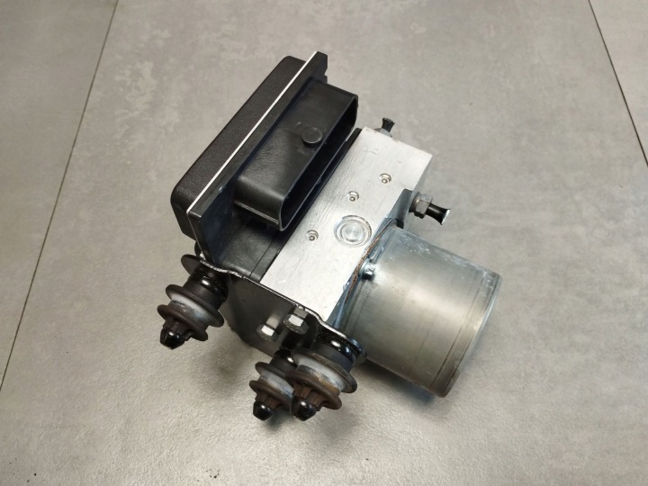 Audi A5 Sportback 8TA pumpa ABS kompjuter računalo 8K0907379CP