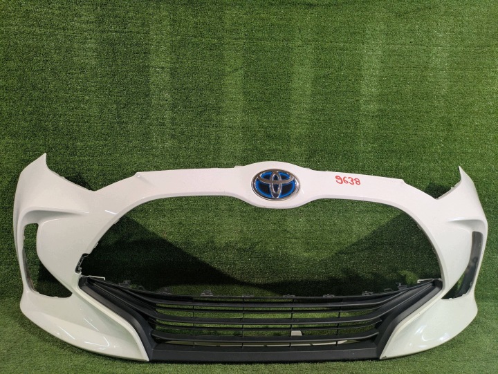 Paraurti anteriore Anteriore TOYOTA YARIS IV 20- senza PDC NR.Z9638