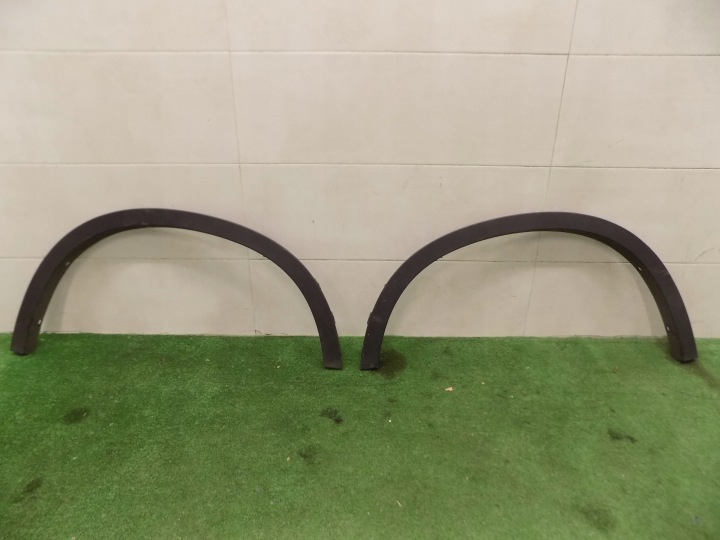BMW X1 F48 Leiste Schutzleiste des Kotflügels rechts heck 7332340