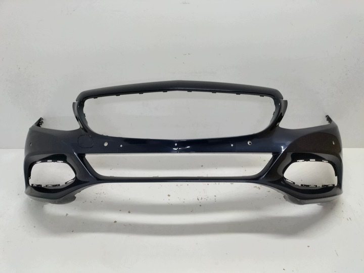 Frontstoßstange vorne MERCEDES C KLASA W205 14-18 wersja ohne Spritzdüse