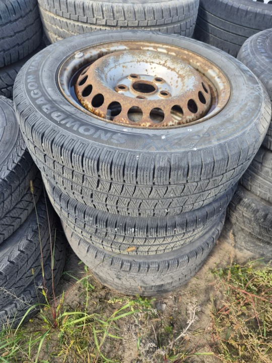 kerekek felnik stalowe VW T5 T5 lift T6 5x120 gumi zima 205/65/16C 2021r.