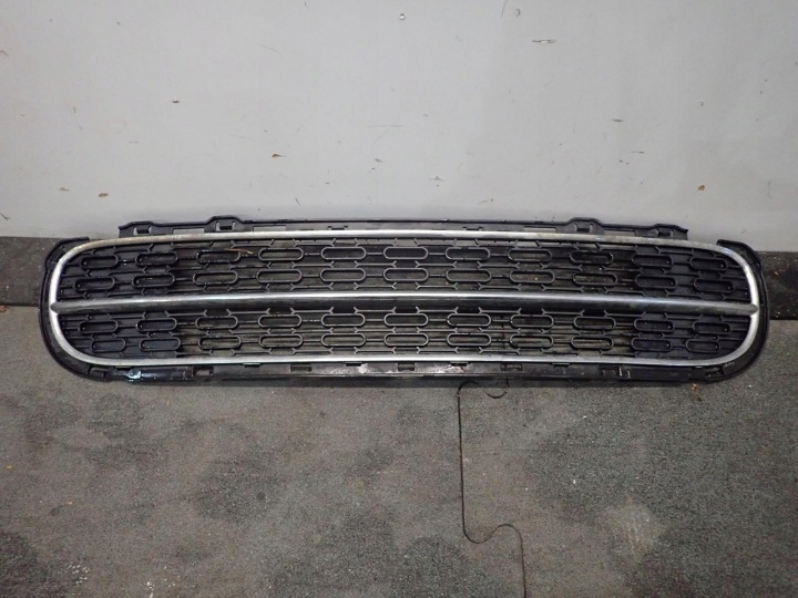 Lüftungsgitter der Stoßstange mitte MINI COOPER R56 R57 06